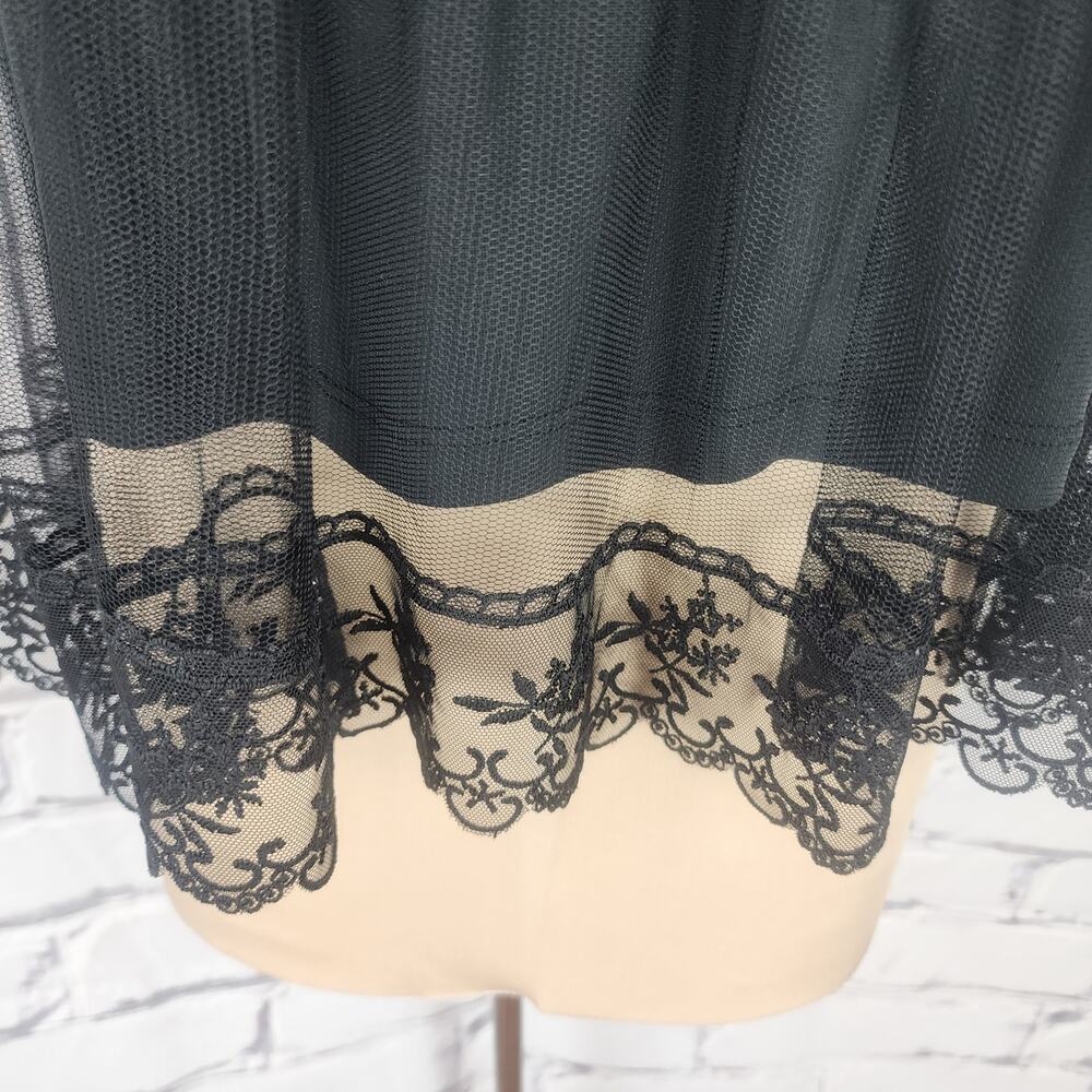 ALICE + OLIVIA
Dreema tiered lace combo Embroidered Tulle T-Shirt Womens XL - Picture 6 of 11
